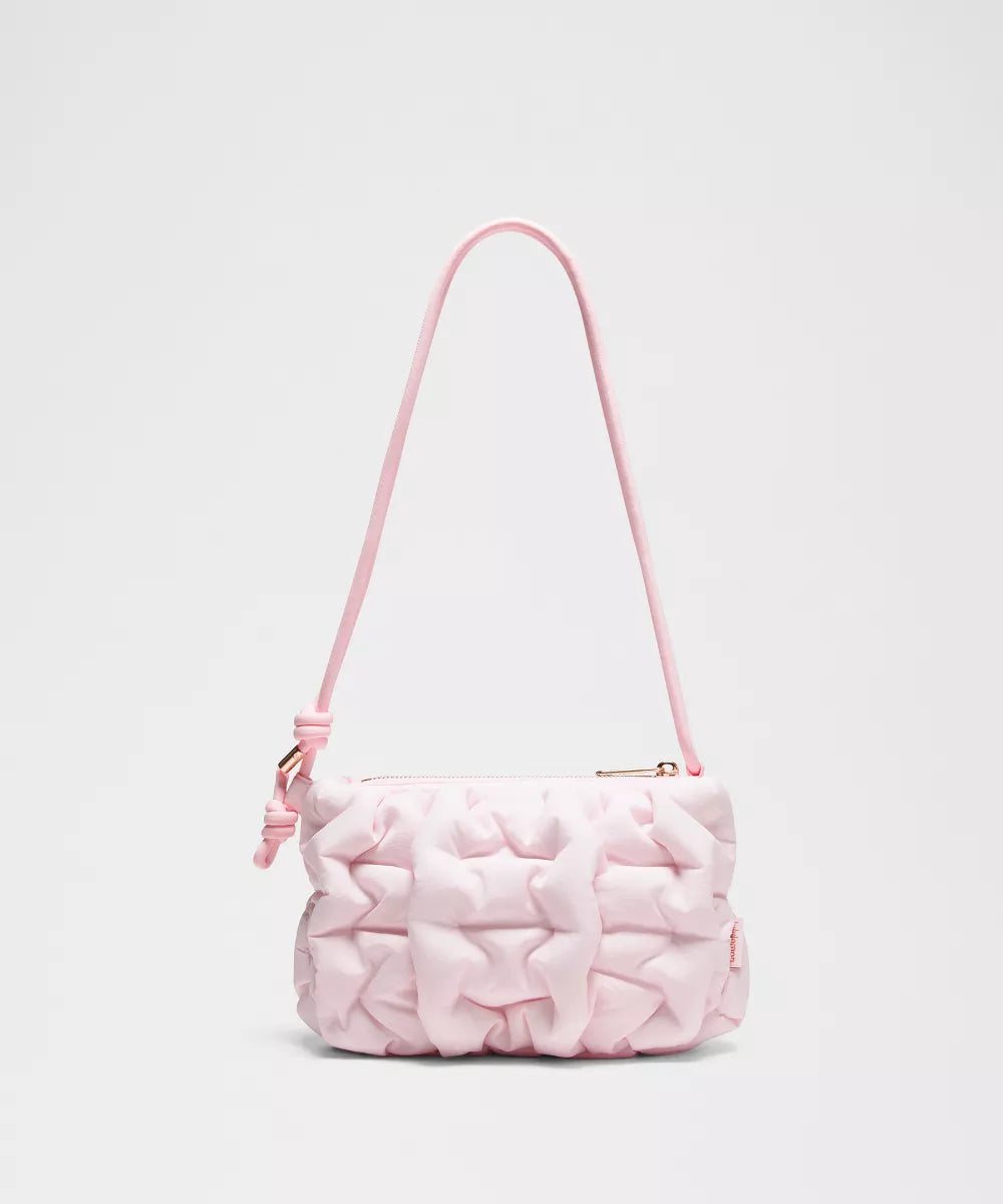 Quilty Pull Small Crossbody Bag - Pearl Pink