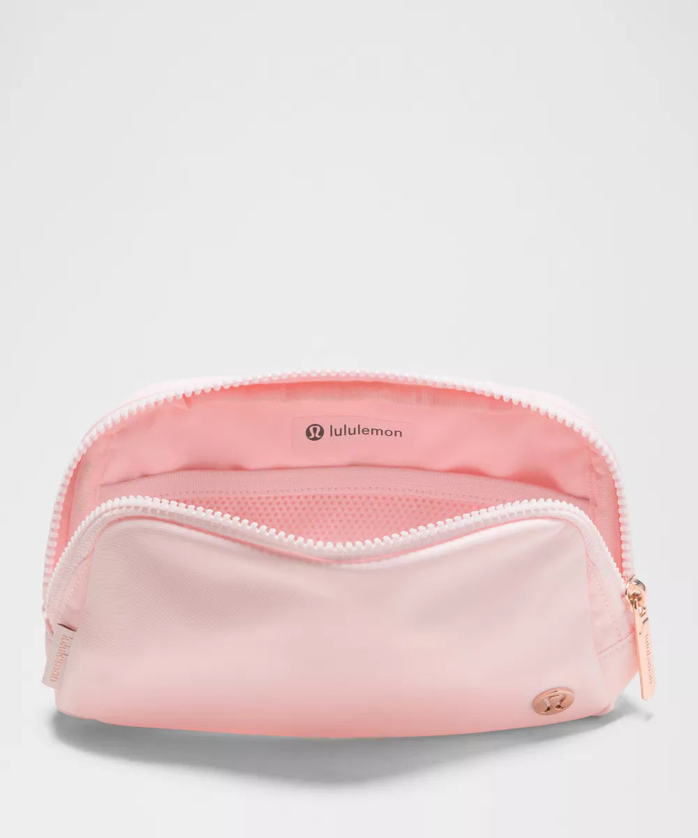 Everywhere Belt Bag