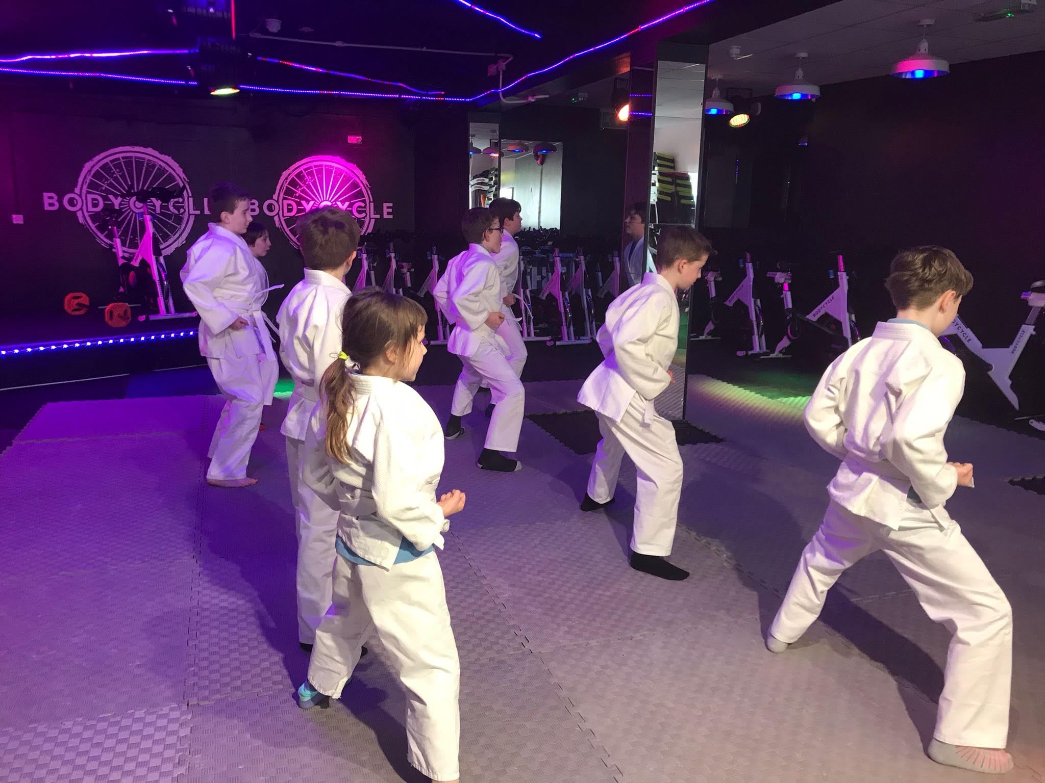 kids kungfu (1).jpg__PID:70a98c2e-b01b-4e5f-af03-e6d96bc1be7a